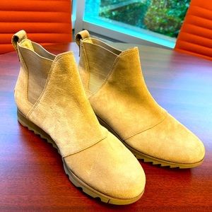 Sorel Harlow Chelsea Women's boot (sz 9.5)